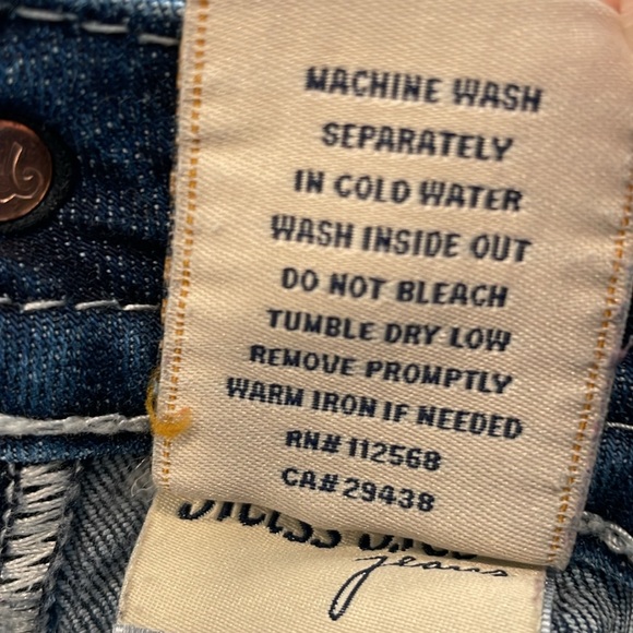 Miss Me Shorts-LikeNEW⭐️ - Picture 5 of 5